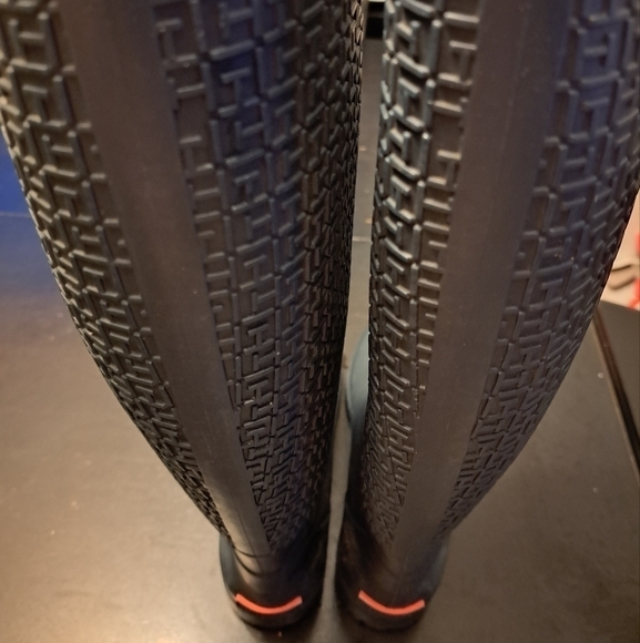 SALE Tommy Hilfiger Women's Saray Rain Boot   Size 7 - Picture 5 of 10